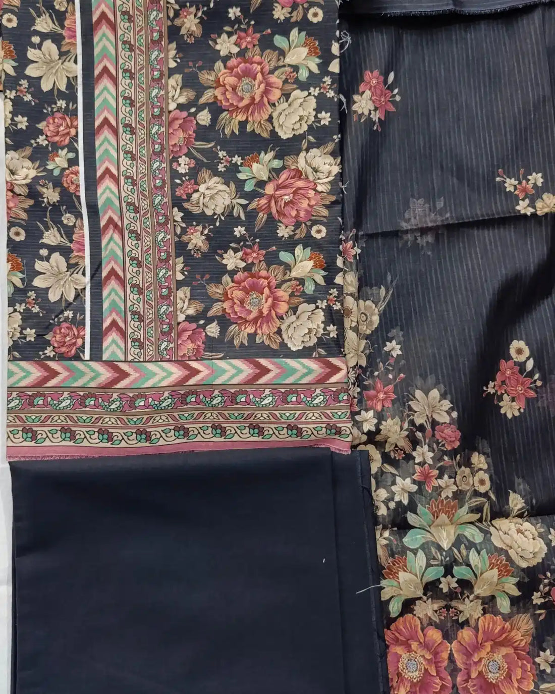 Bin Saeed 3PC Digital Printed Lawn Unstitched Suit BS1204253P5